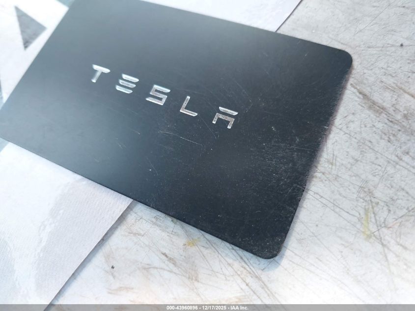 2024 Tesla Model Y Long Range Dual Motor All-Wheel Drive/Rwd VIN: 7SAYGDED6RF156319 Lot: 43960896