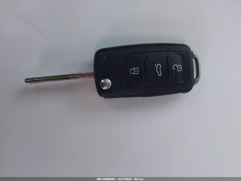 2019 Volkswagen Passat 2.0T Wolfsburg Edition VIN: 1VWLA7A36KC006413 Lot: 43960899