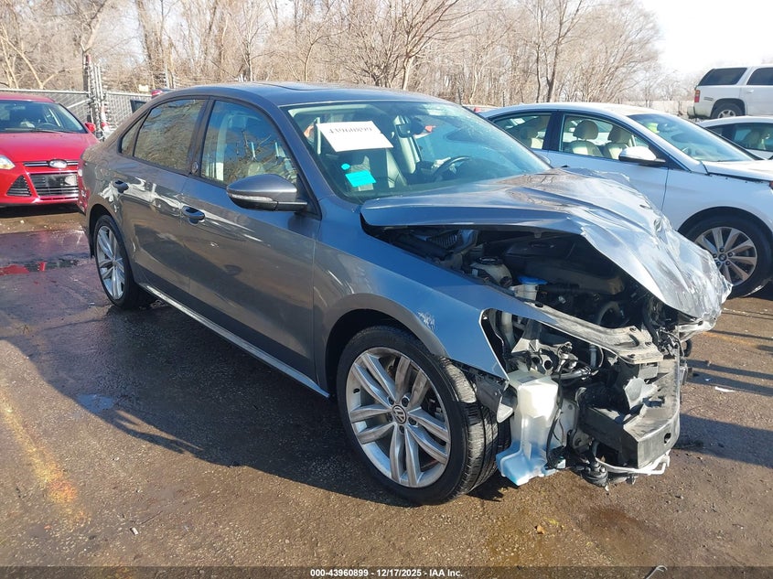 2019 Volkswagen Passat 2.0T Wolfsburg Edition