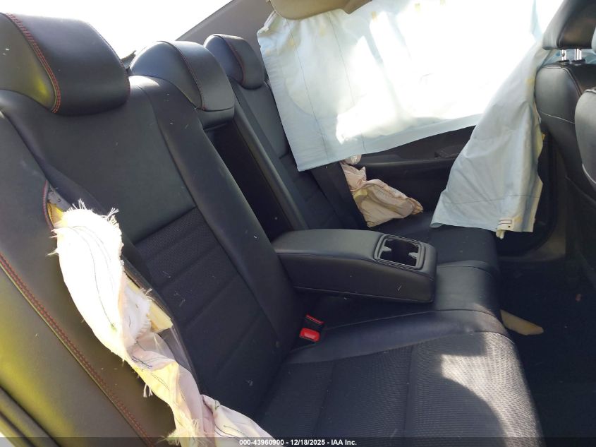 2017 Toyota Camry Se VIN: 4T1BF1FK1HU353952 Lot: 43960900