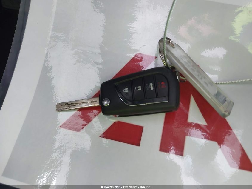 2022 Toyota Corolla Le VIN: JTDEPMAE9N3026962 Lot: 43960918