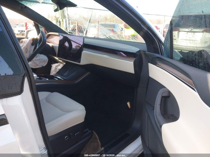 2023 Tesla Model X Dual Motor All-Wheel Drive/Standard Range VIN: 7SAXCDE52PF370365 Lot: 43960957