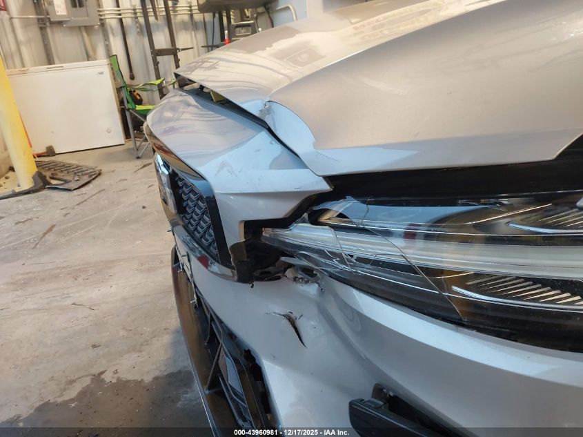 2024 Volvo S60 B5 Plus Dark Theme VIN: 7JRL12TL6RG317749 Lot: 43960981