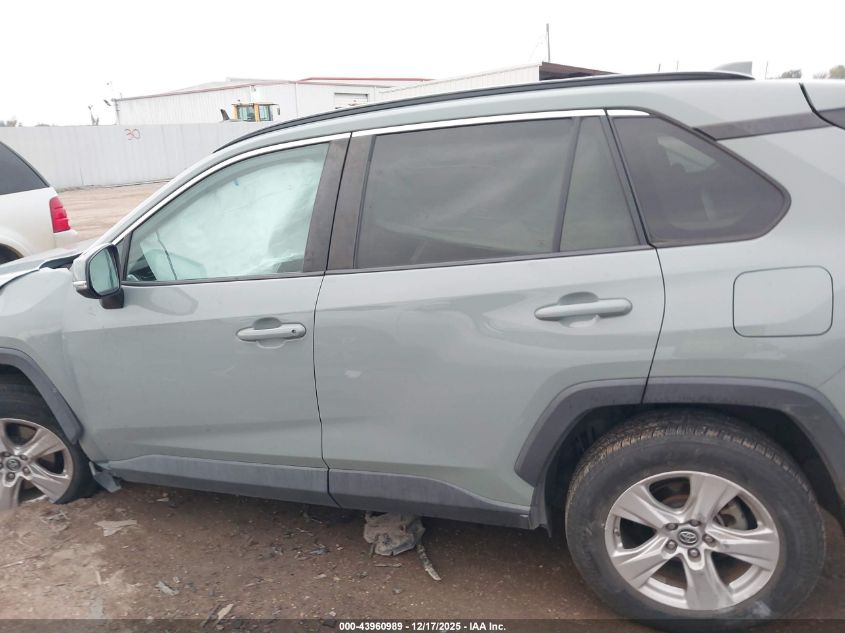 2019 Toyota Rav4 Xle VIN: 2T3W1RFV4KW011435 Lot: 43960989