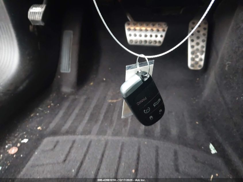 2016 Dodge Challenger R/T VIN: 2C3CDZBT2GH326311 Lot: 43961018