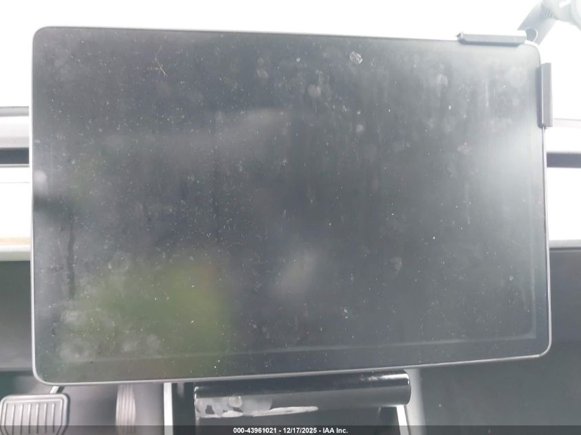 2018 Tesla Model 3 Long Range/Mid Range VIN: 5YJ3E1EA9JF025522 Lot: 43961021