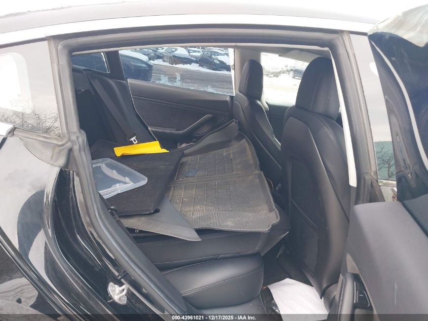 2018 Tesla Model 3 Long Range/Mid Range VIN: 5YJ3E1EA9JF025522 Lot: 43961021