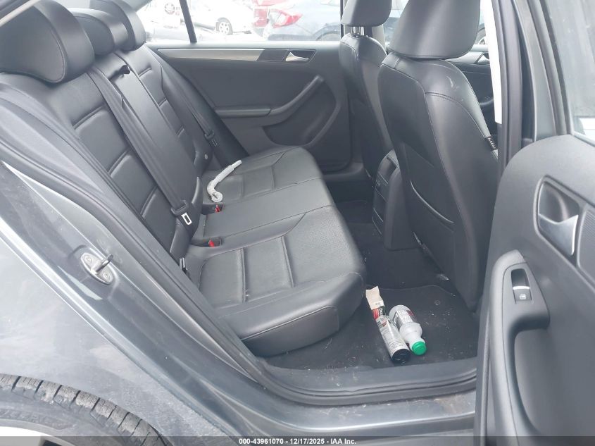 2015 Volkswagen Jetta 2.0L Tdi Se VIN: 3VWLA7AJXFM206276 Lot: 43961070