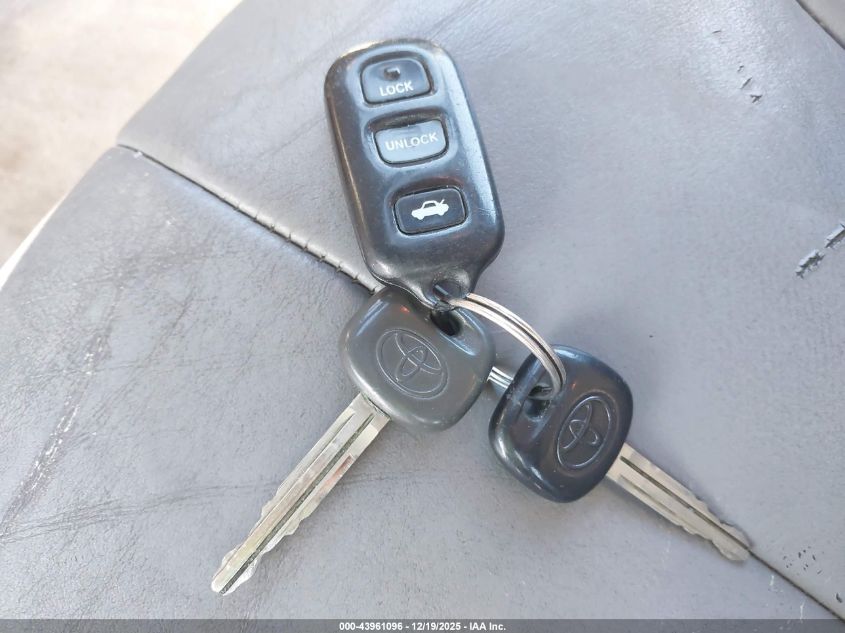 2001 Toyota Avalon Xls VIN: 4T1BF28B51U174421 Lot: 43961096