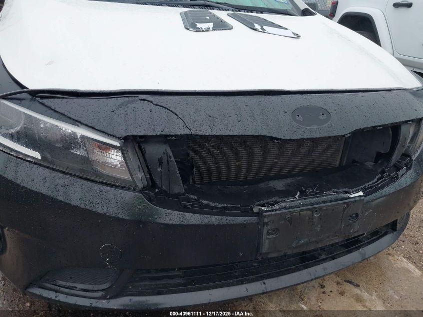 2018 Kia Forte Lx VIN: 3KPFL4A76JE201396 Lot: 43961111