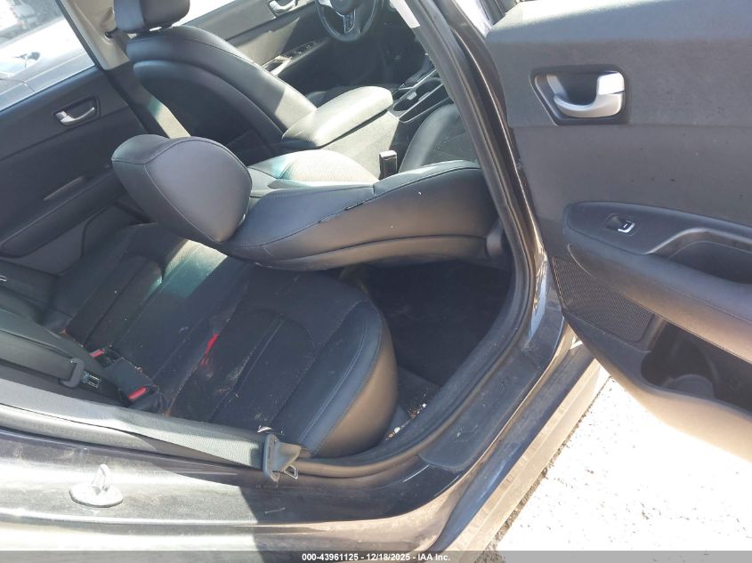 2018 Kia Optima S VIN: 5XXGT4L38JG241923 Lot: 43961125