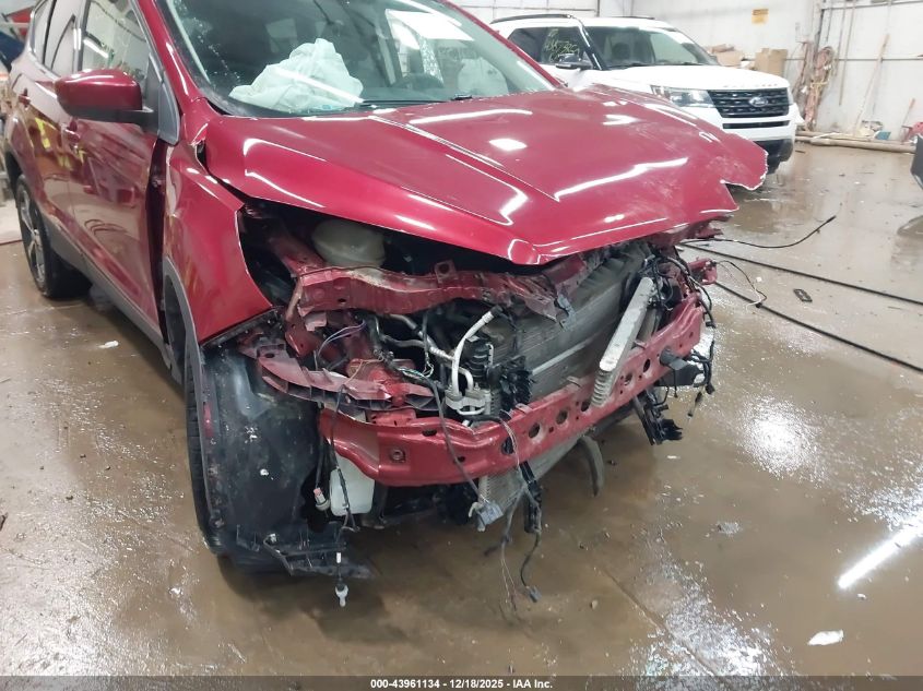 2017 Ford Escape Se VIN: 1FMCU9GD4HUE03462 Lot: 43961134