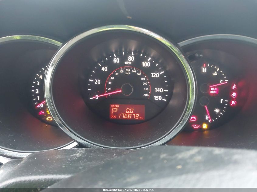 2011 Kia Sorento Lx VIN: 5XYKT4A12BG169593 Lot: 43961140