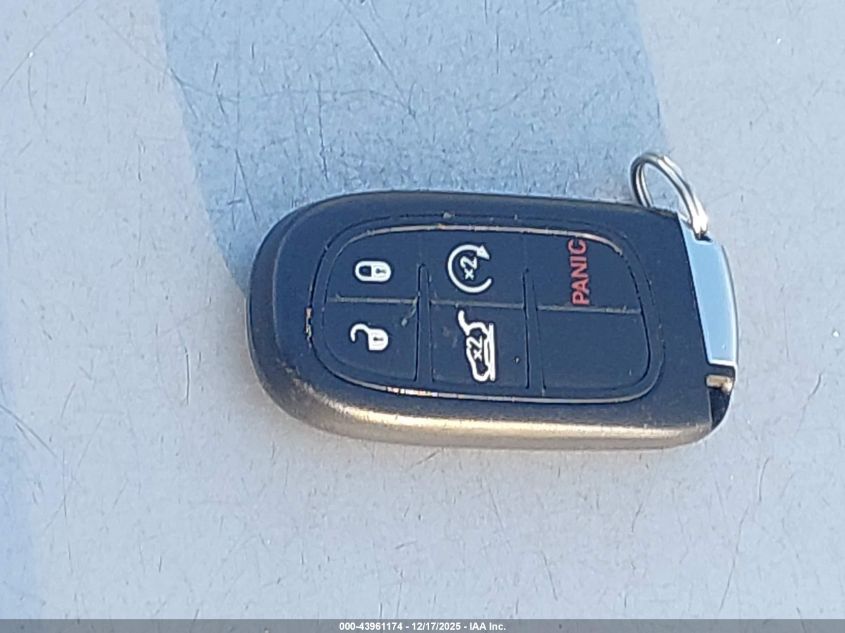 2014 Jeep Cherokee Trailhawk VIN: 1C4PJMBS1EW186055 Lot: 43961174