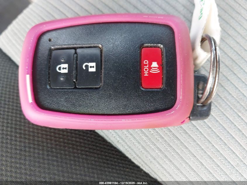 2013 Toyota Prius C Three VIN: JTDKDTB30D1557366 Lot: 43961184