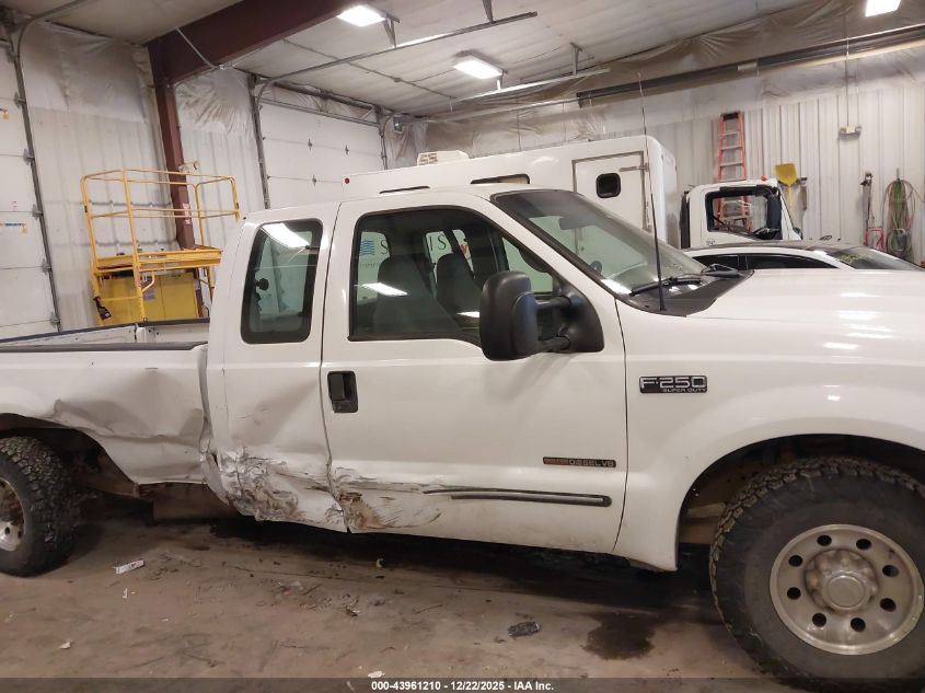 2000 Ford F-250 Lariat/Xl/Xlt VIN: 1FTNX20F5YEB13927 Lot: 43961210