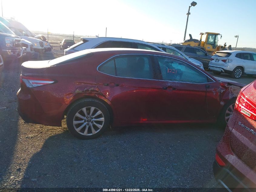 2018 Toyota Camry Le VIN: 4T1B11HKXJU663129 Lot: 43961221