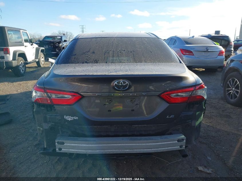 2018 Toyota Camry Le VIN: 4T1B11HKXJU030453 Lot: 43961222