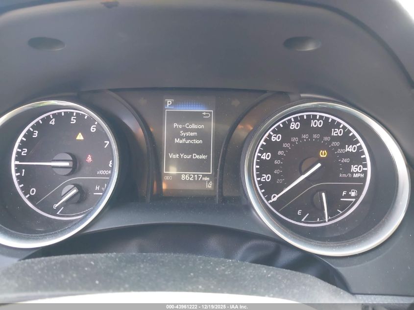 2018 Toyota Camry Le VIN: 4T1B11HKXJU030453 Lot: 43961222