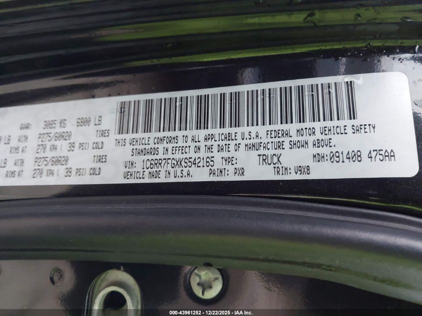 2019 Ram 1500 Classic Express 4X4 6'4 Box VIN: 1C6RR7FGXKS542165 Lot: 43961252