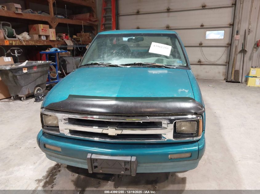 1995 Chevrolet S Truck S10 VIN: 1GCCS1945S8182527 Lot: 43961255