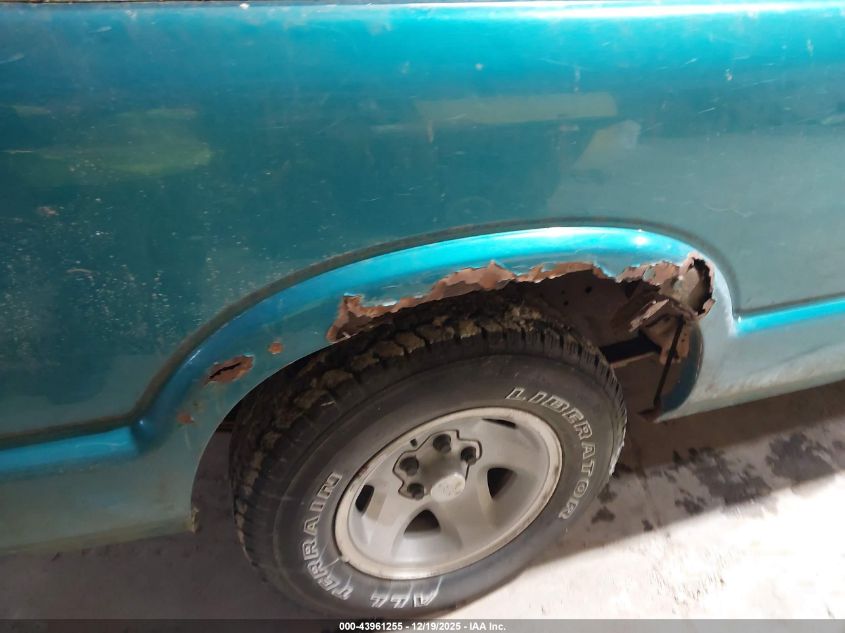1995 Chevrolet S Truck S10 VIN: 1GCCS1945S8182527 Lot: 43961255