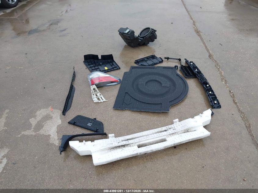 2013 Lexus Rx 450H VIN: JTJBC1BA3D2054797 Lot: 43961281