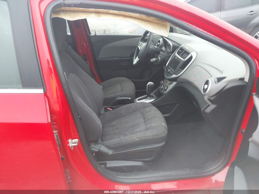 2019 Chevrolet Sonic Lt Auto VIN: 1G1JD5SB4K4131800 Lot: 43961297