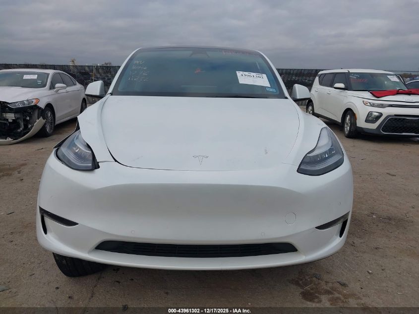 2022 Tesla Model Y Long Range Dual Motor All-Wheel Drive VIN: 7SAYGDEE8NA014232 Lot: 43961302