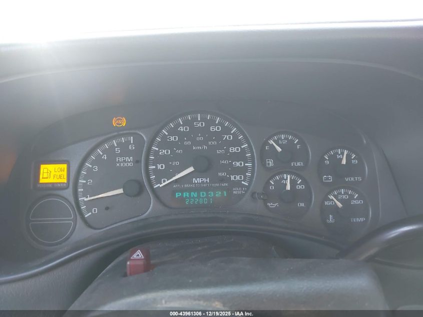 2002 GMC Sierra 1500 Standard VIN: 1GTEC14W82Z329142 Lot: 43961306