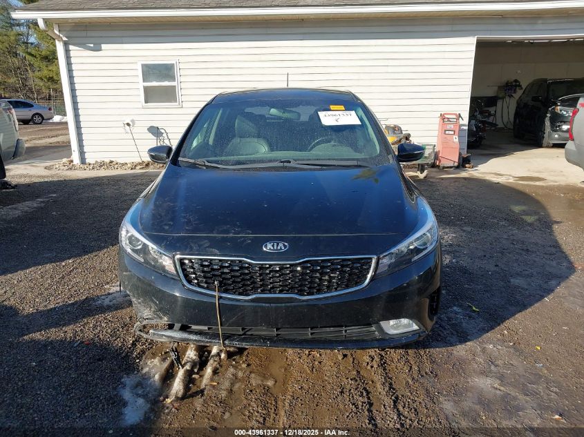 2017 Kia Forte Ex VIN: KNAFX5A80H5668190 Lot: 43961337