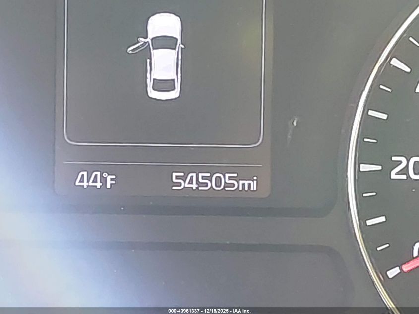 2017 Kia Forte Ex VIN: KNAFX5A80H5668190 Lot: 43961337