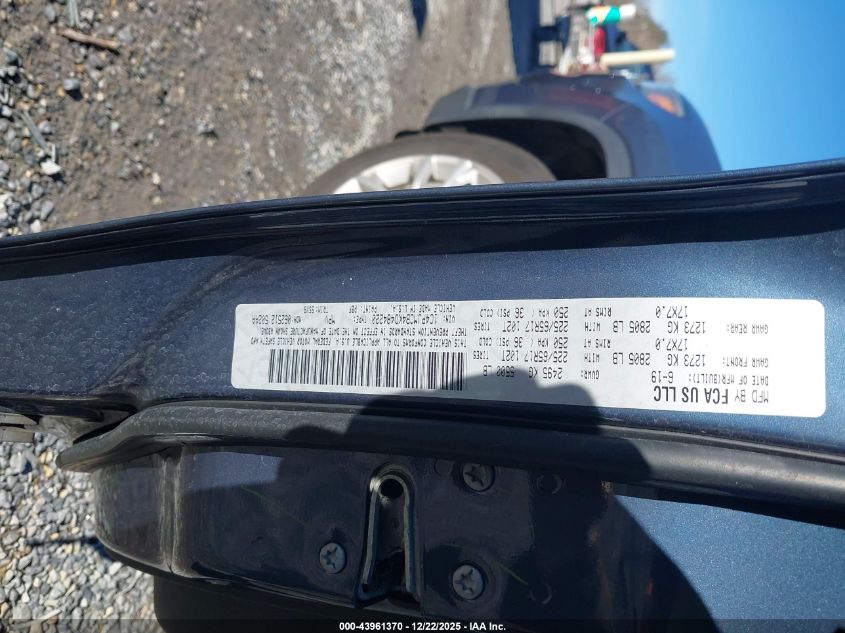 2019 Jeep Cherokee Latitude 4X4 VIN: 1C4PJMCB4KD484220 Lot: 43961370