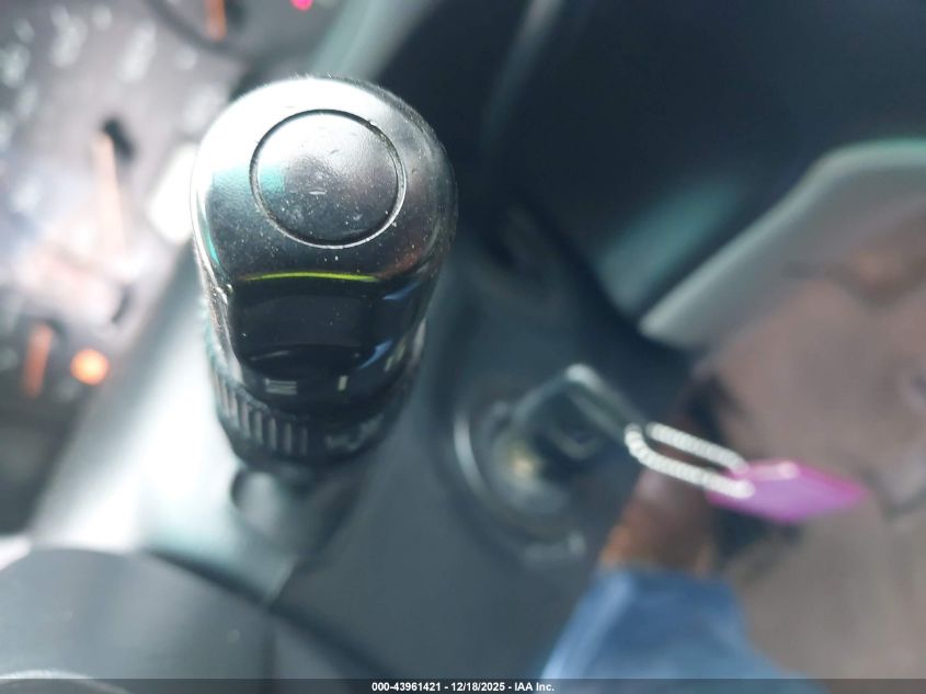 2003 Honda Odyssey Ex-L VIN: 5FNRL18013B098325 Lot: 43961421