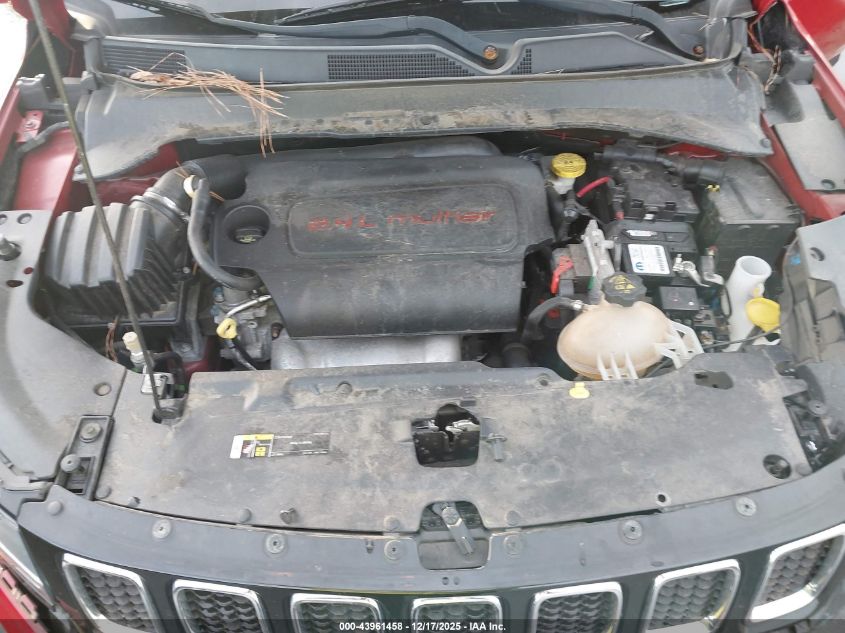 2018 Jeep Compass Latitude 4X4 VIN: 3C4NJDBBXJT115072 Lot: 43961458