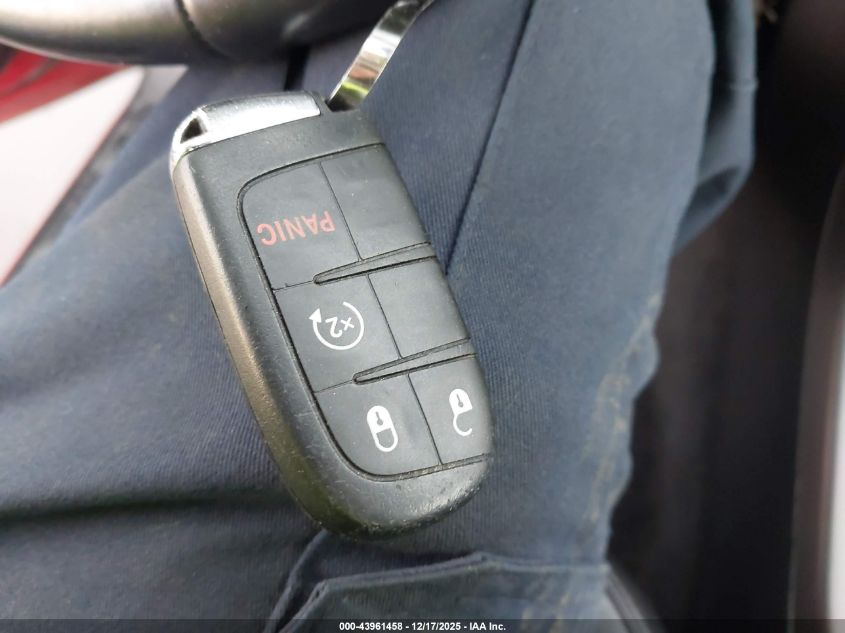 2018 Jeep Compass Latitude 4X4 VIN: 3C4NJDBBXJT115072 Lot: 43961458