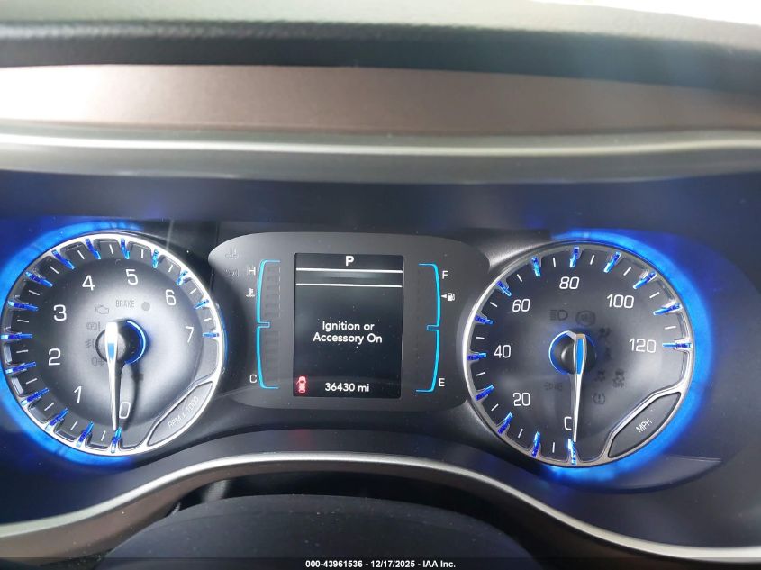 2017 Chrysler Pacifica Touring-L VIN: 2C4RC1BG2HR516134 Lot: 43961536