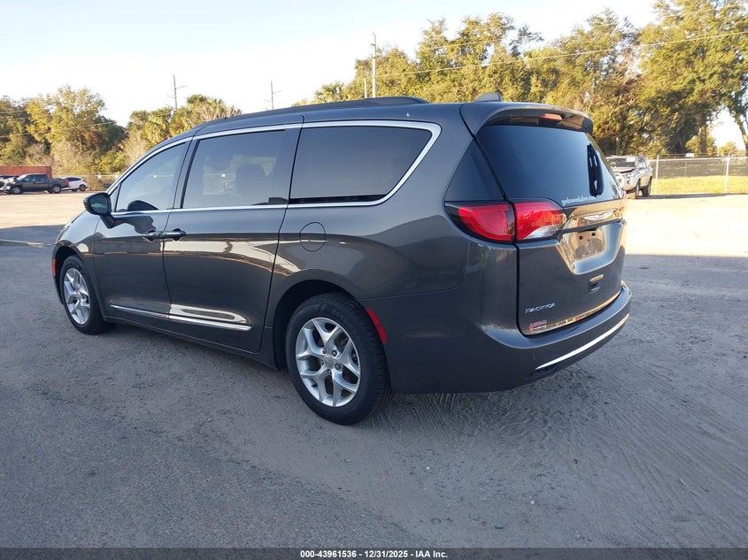 Vin: 2c4rc1bg2hr516134, lot: 44457194, chrysler pacifica touring-l 20173