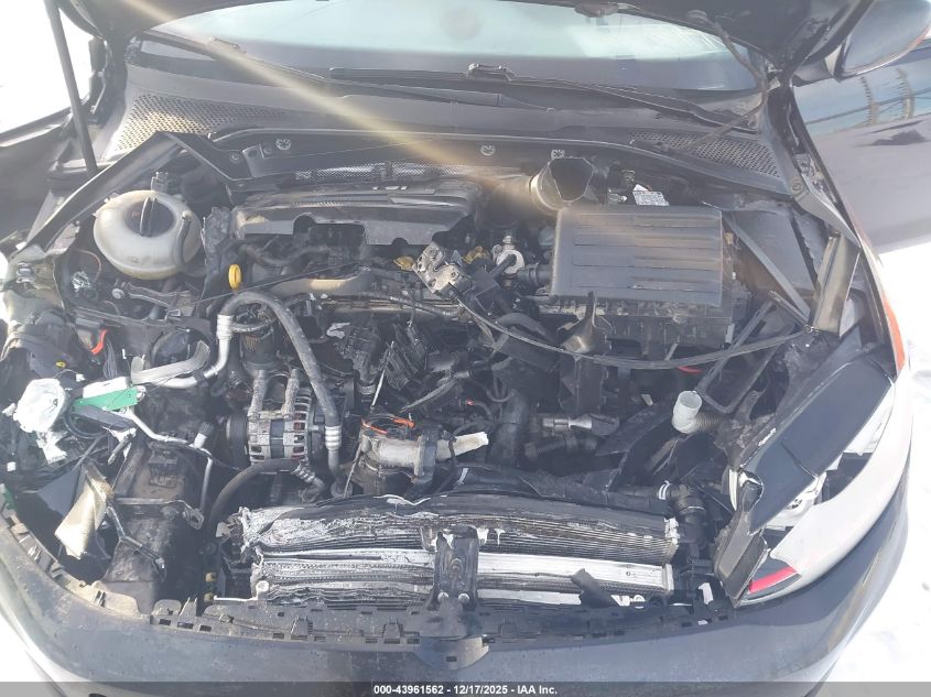 2015 Volkswagen Golf Gti 2.0T Se 4-Door VIN: 3VW4T7AU7FM017285 Lot: 43961562