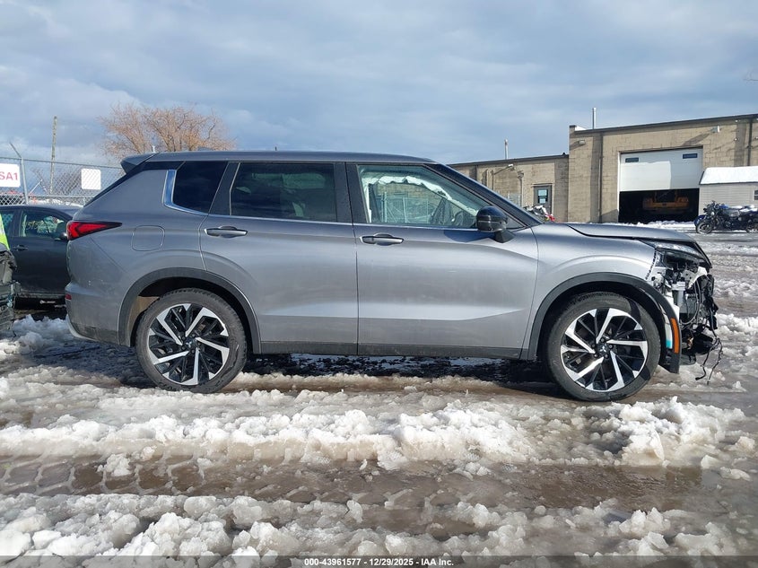 2022 Mitsubishi Outlander Black Edition S-Awc/Se 2.5 S-Awc/Se Launch Edition S-Awc VIN: JA4J4UA83NZ024794 Lot: 43961577
