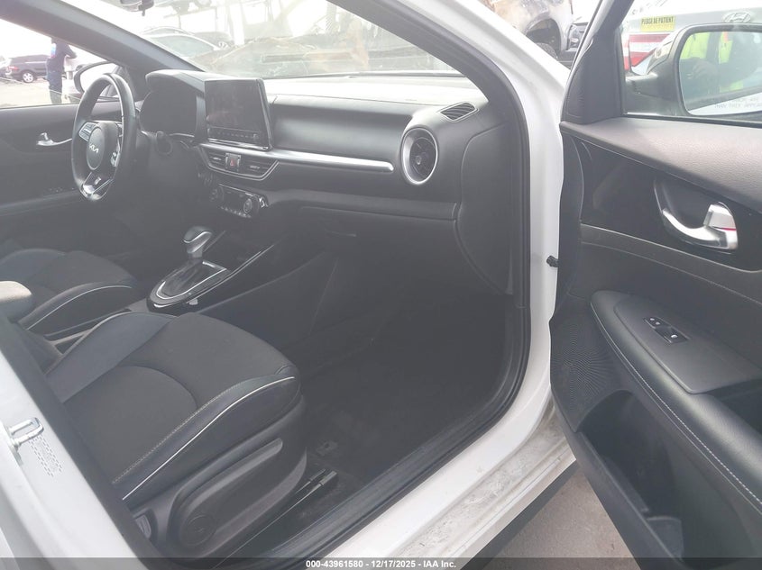 VIN 3KPF54AD3RE771240 2024 KIA FORTE GT-LINE