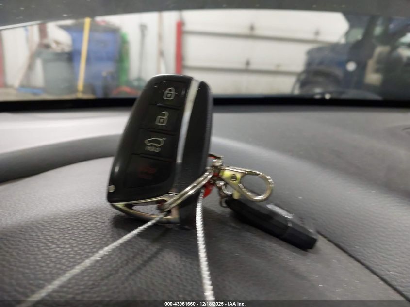 2013 Hyundai Santa Fe Sport 2.0T VIN: 5XYZUDLA1DG004131 Lot: 43961660