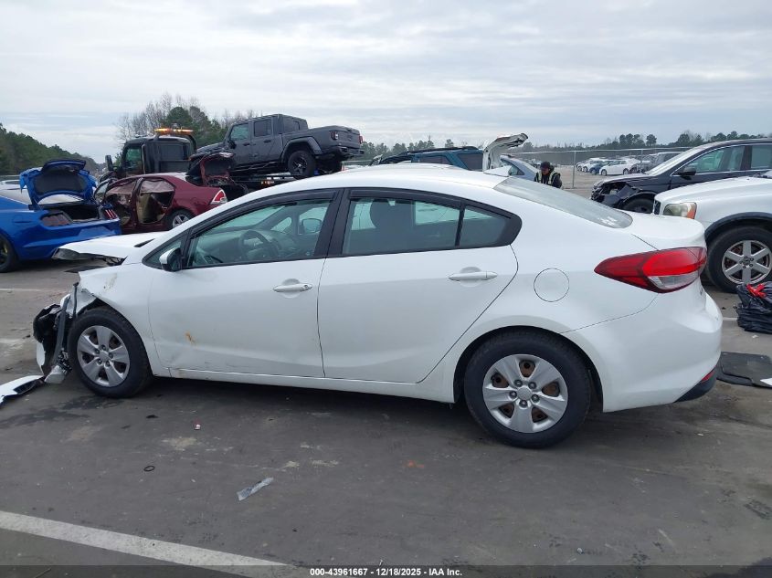 2018 Kia Forte Lx VIN: 3KPFL4A77JE262420 Lot: 43961667
