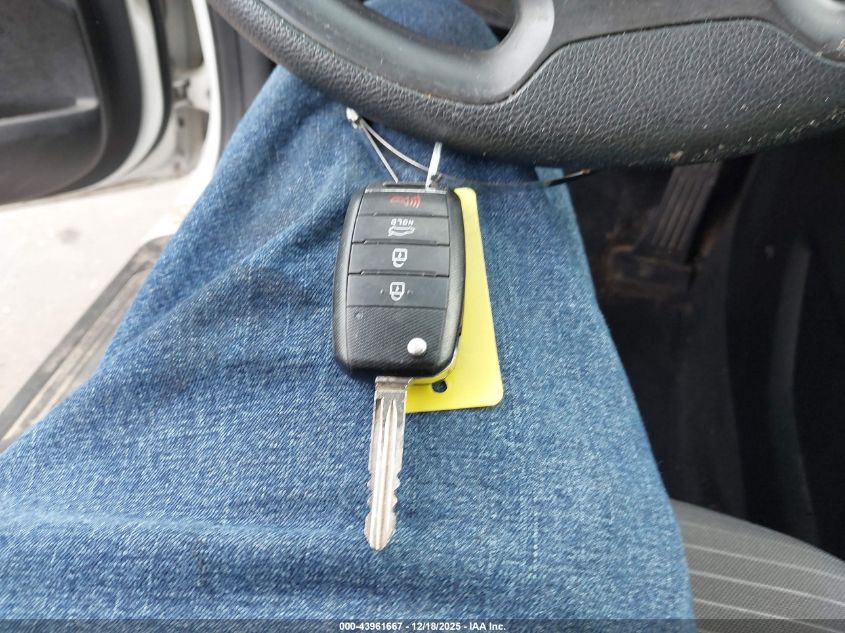 2018 Kia Forte Lx VIN: 3KPFL4A77JE262420 Lot: 43961667