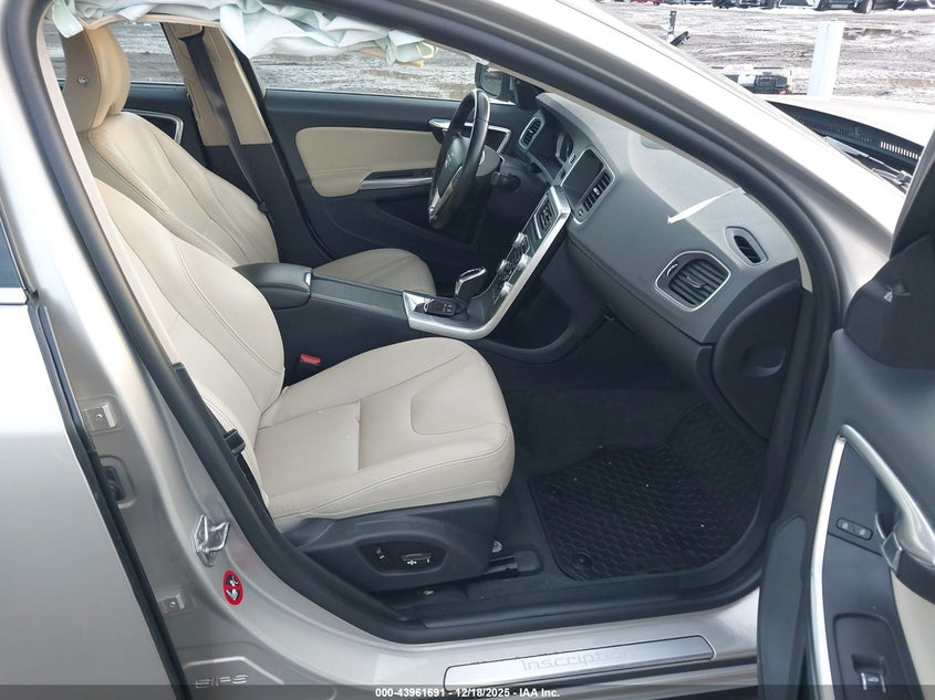 Volvo S60 INSCRIPTION — thumbnail 5