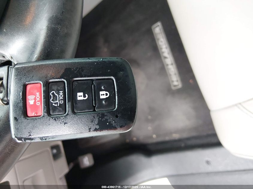 2018 Toyota Highlander Xle VIN: 5TDKZRFH0JS282686 Lot: 43961715