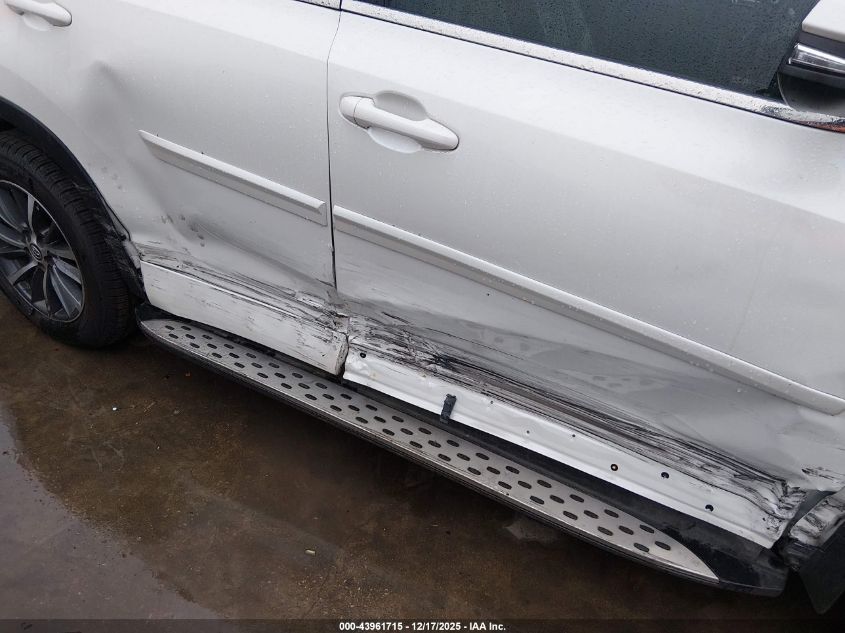 2018 Toyota Highlander Xle VIN: 5TDKZRFH0JS282686 Lot: 43961715