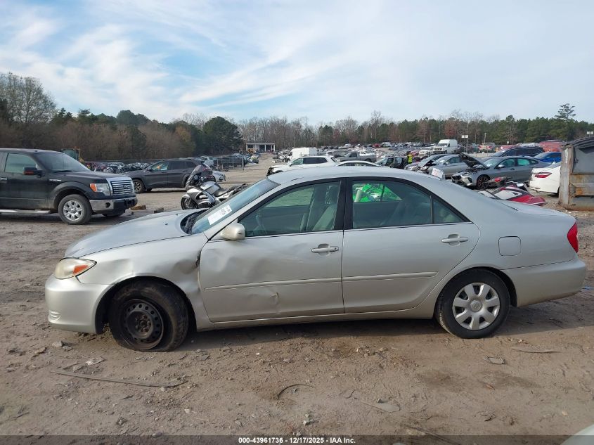 2004 Toyota Camry Le VIN: 4T1BE32K74U813744 Lot: 43961736
