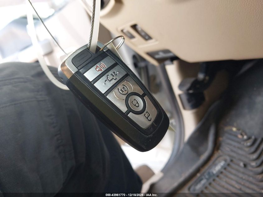 2020 Ford F-250 Lariat VIN: 1FT7W2B65LEC72366 Lot: 43961770