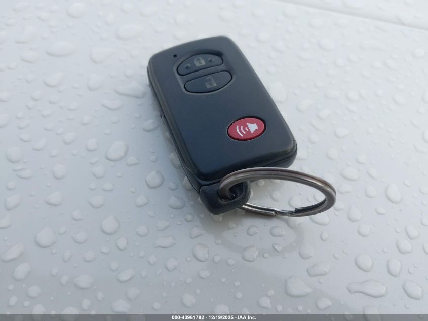 2013 Toyota Prius Two VIN: JTDKN3DU9D5585310 Lot: 43961792